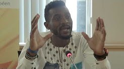 La solución a la inmigración de África es que Europa deje de depredar el continente negro (video de 21′)